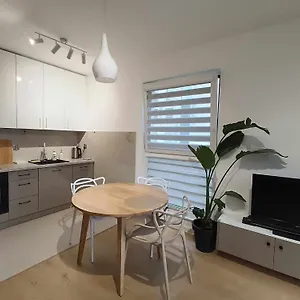Solaris Bella Apartment- Tauron Arena , Kraków Polska